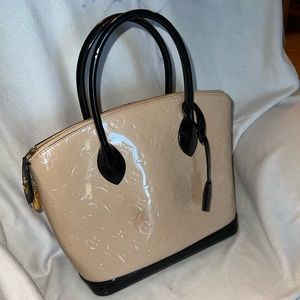 Rare Louis Vuitton Monogram Vernis